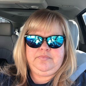 Meet your Posher, Carol